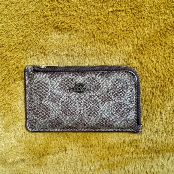 COACH Card Case - Picture 2 of 8